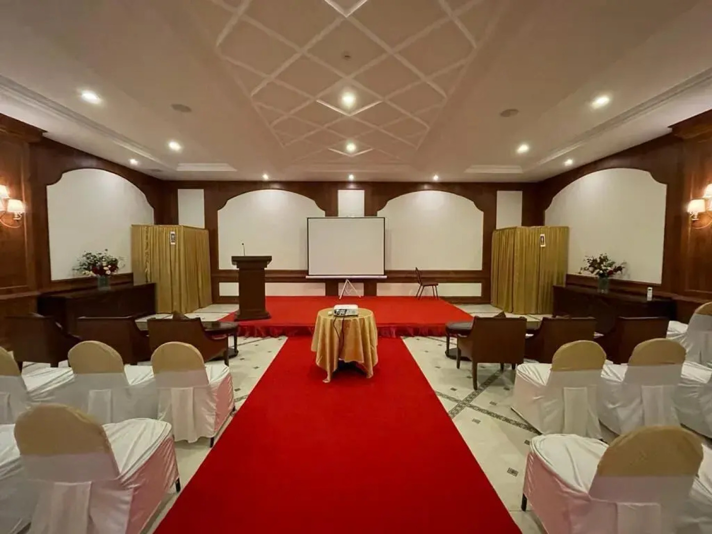 Montrose Golf Resort & Spa