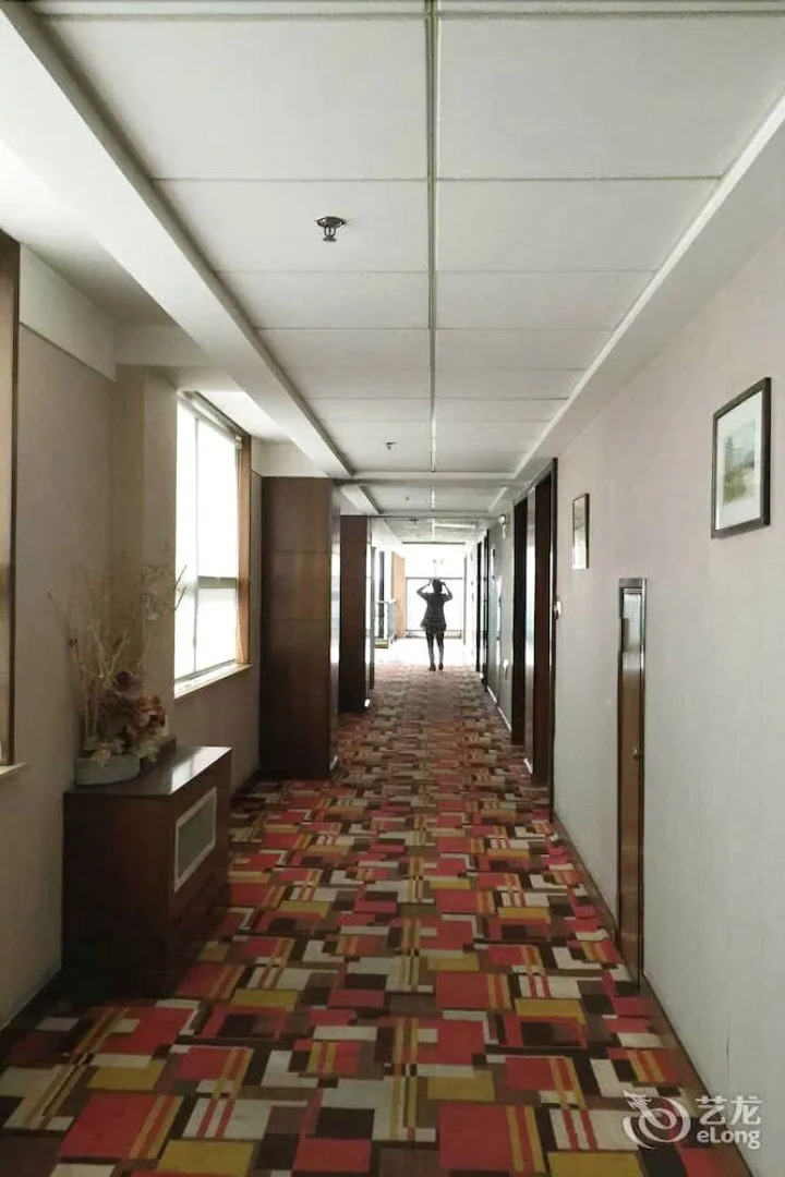 Grand River Garden Hotel