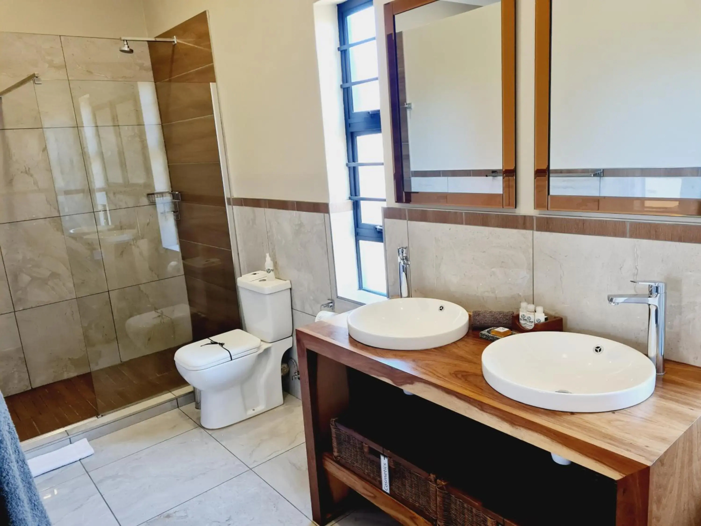 The Hank Guesthouse Pty Ltd