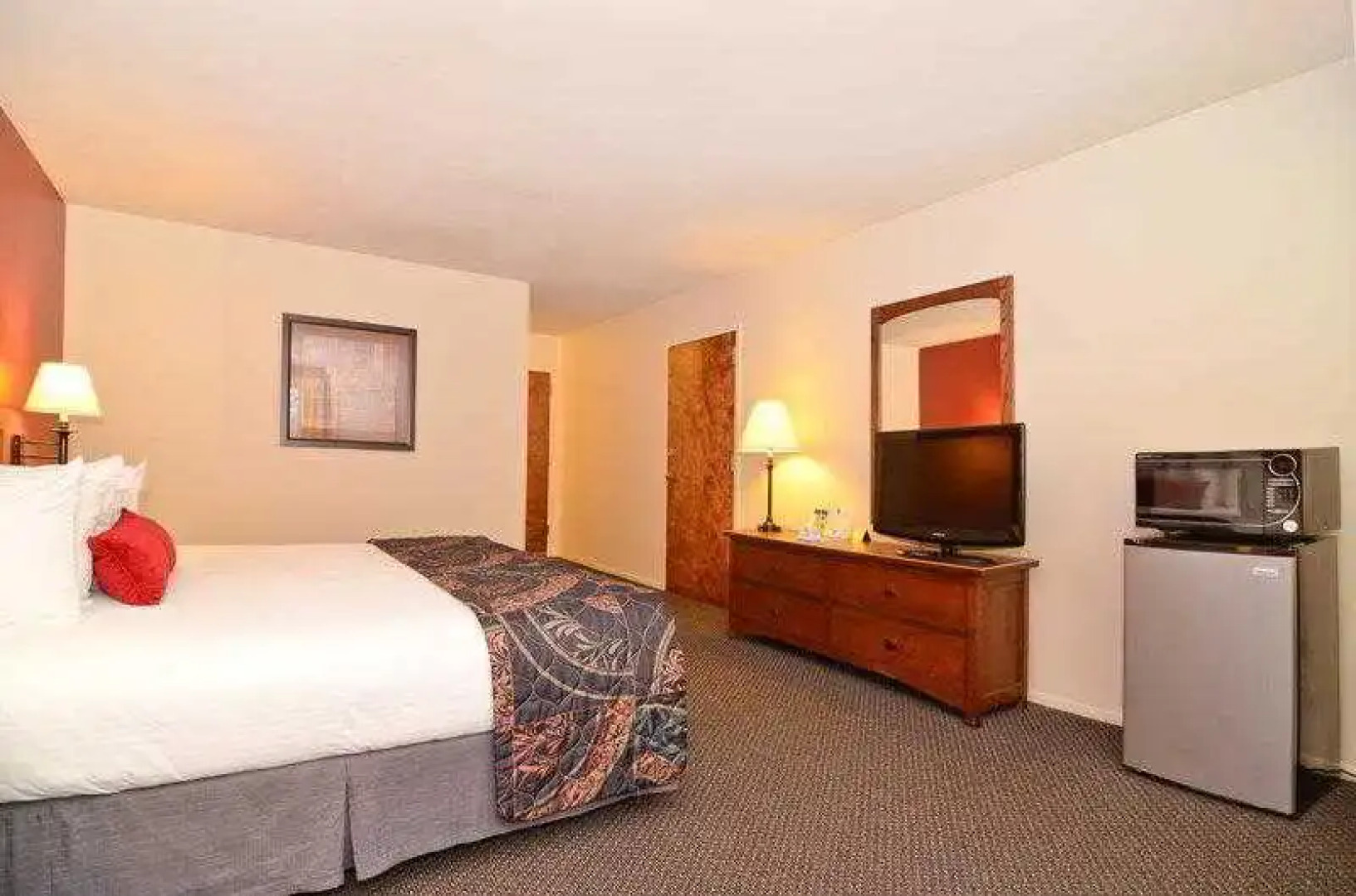 Best Western Plus Kwataqnuk Resort