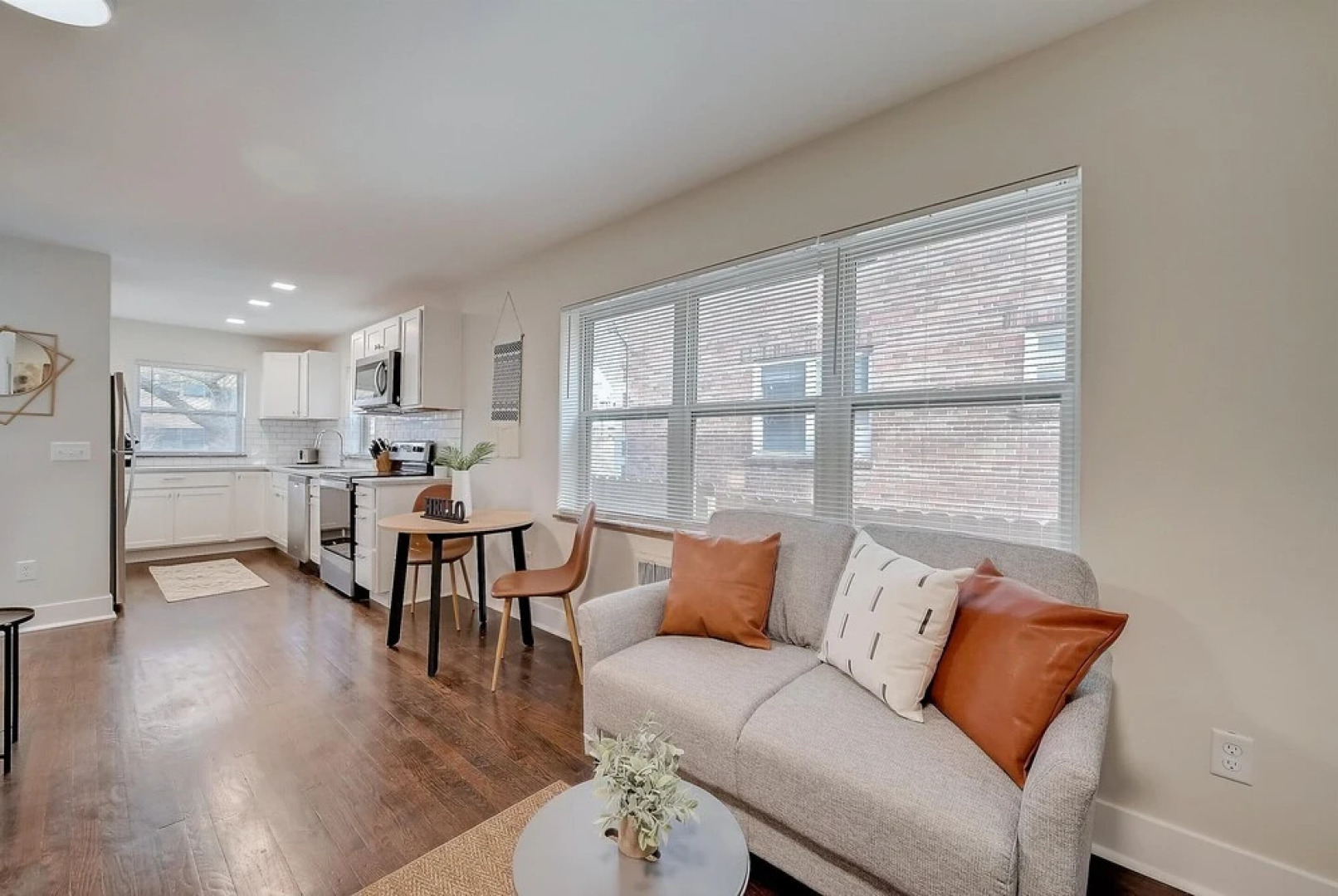 FRONTDESK 2622 Victory Pkwy Apts Cincinnati