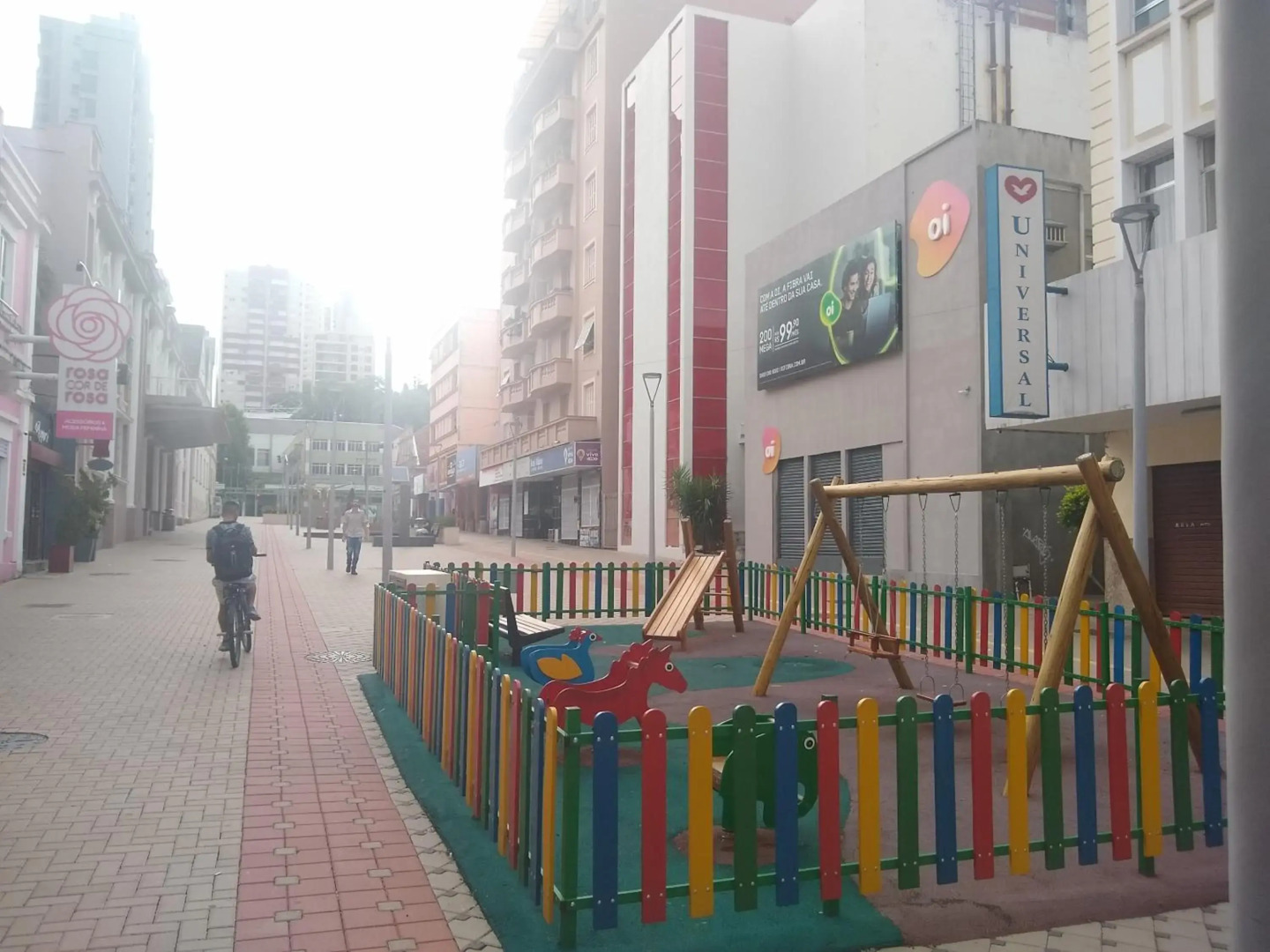 Quarto aconchegante em Apê, no Calçadão