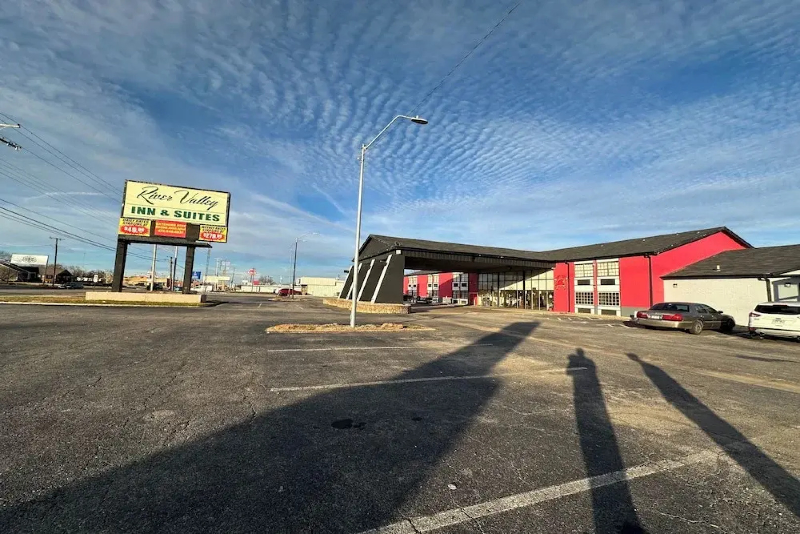 River Valley Inn and Suites By OYO