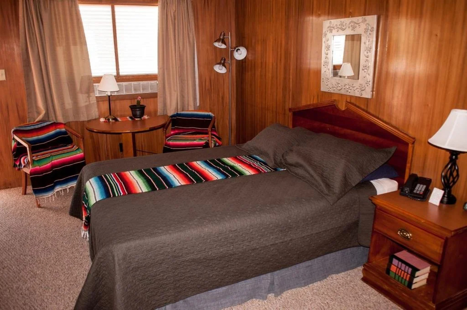 Raton Pass Motor Inn