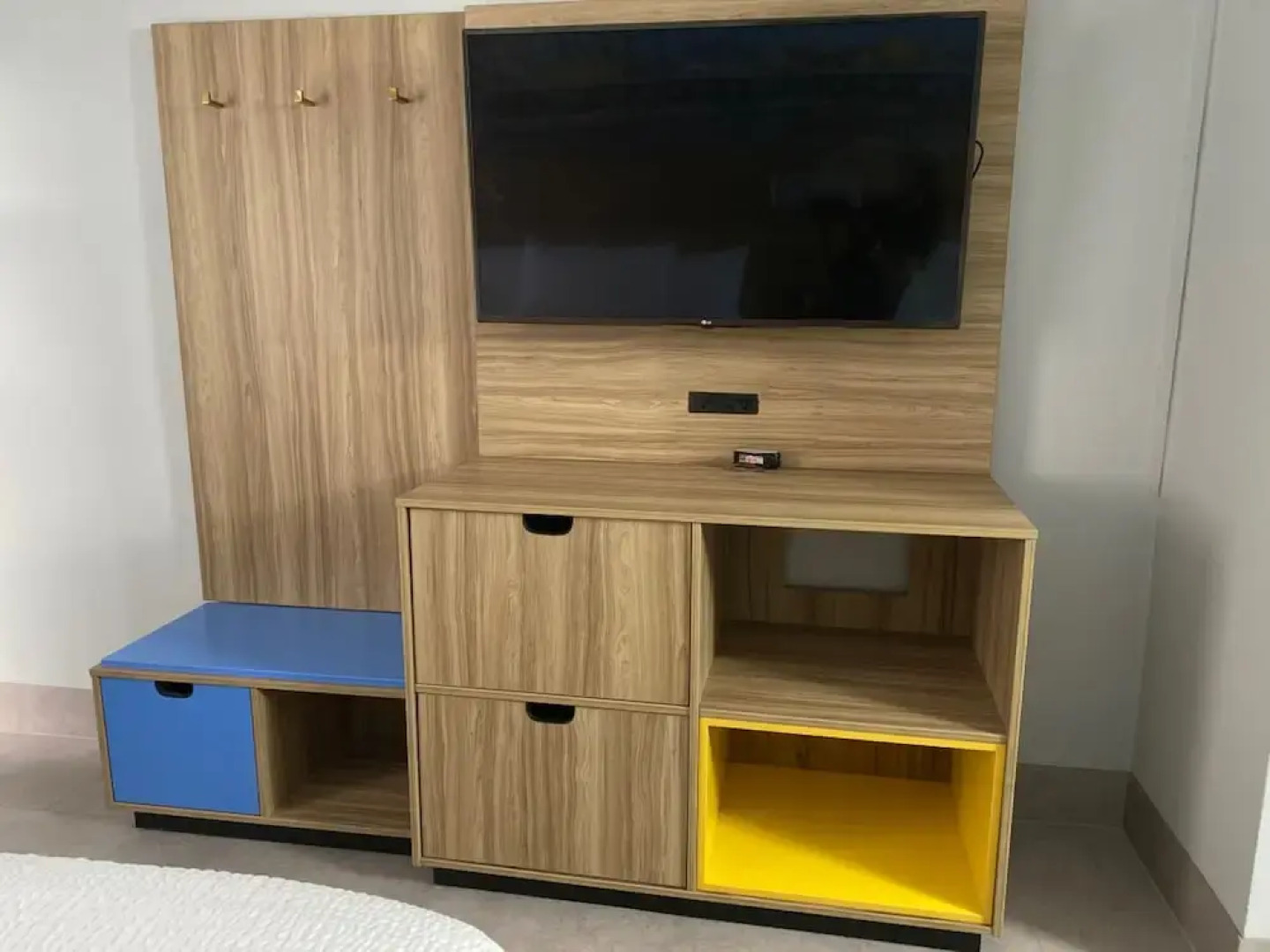 Days Inn & Suites by Wyndham Texas City