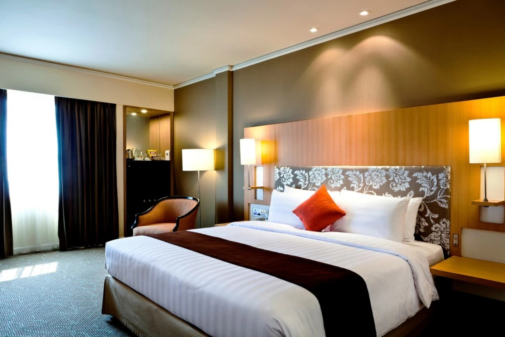 Royal Princess Larn Luang