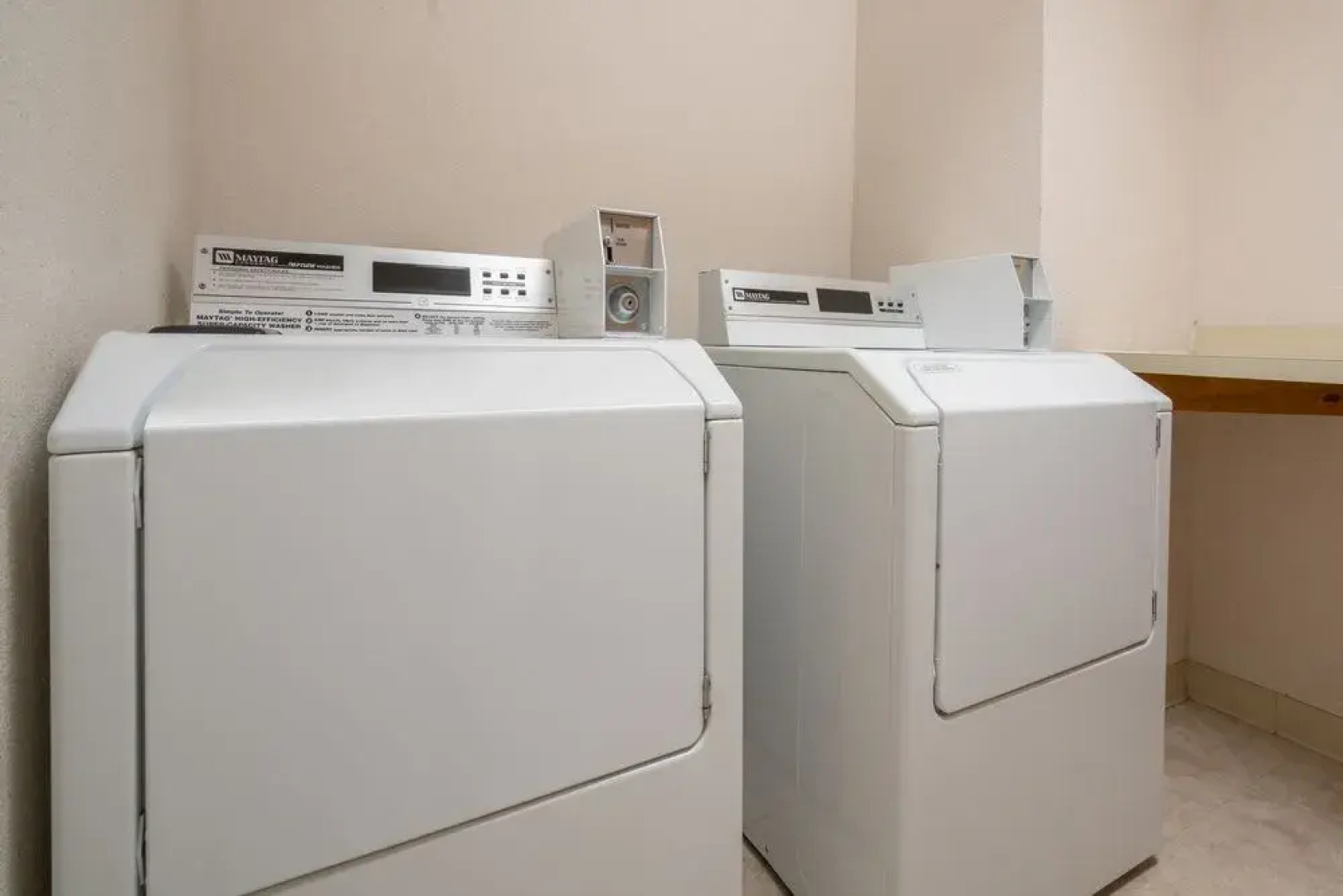 Super 8 Menomonie WI