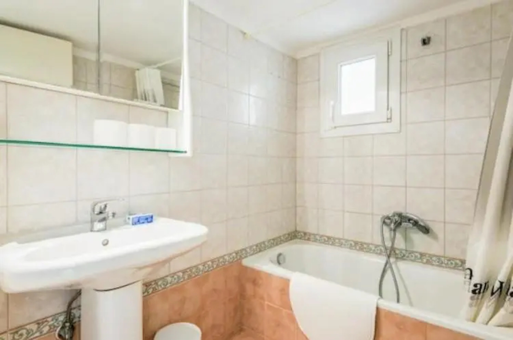 A Cozy house by the Sea