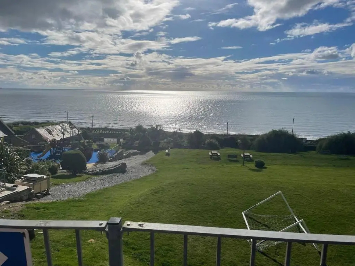 Barmouth Pet-friendly 2-bed Caravan With Sea View