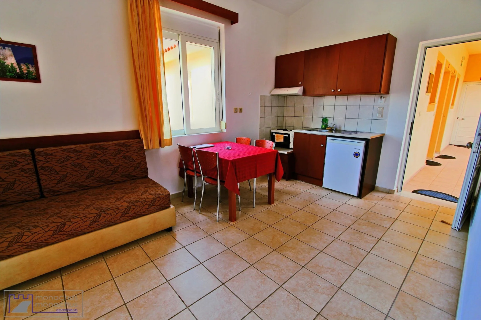 Monachus Monachus Apartments