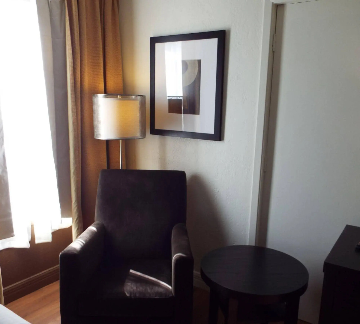 The Shores Inn & Hotel