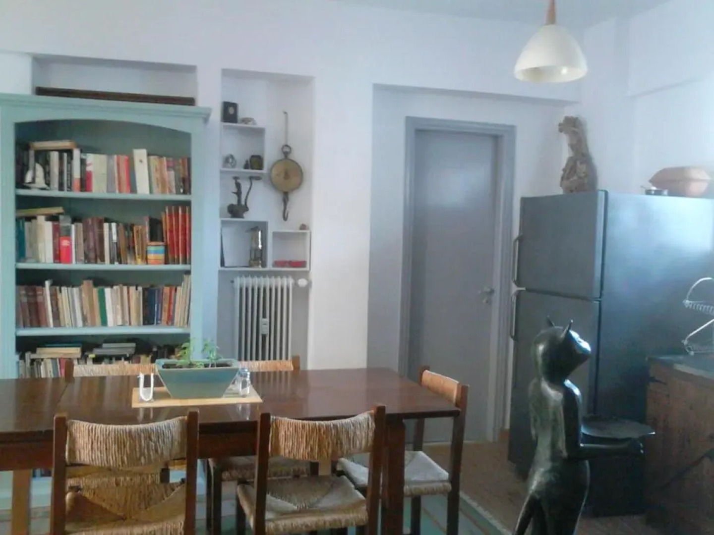 Roof-top garden apartment really well located in Athens