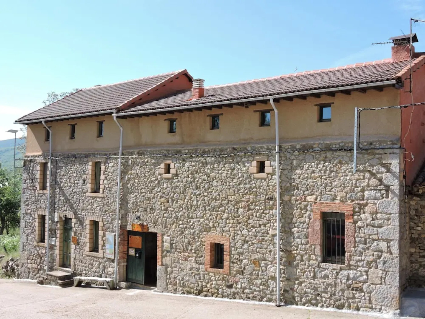 Albergue Valle de Arbas - Hostel