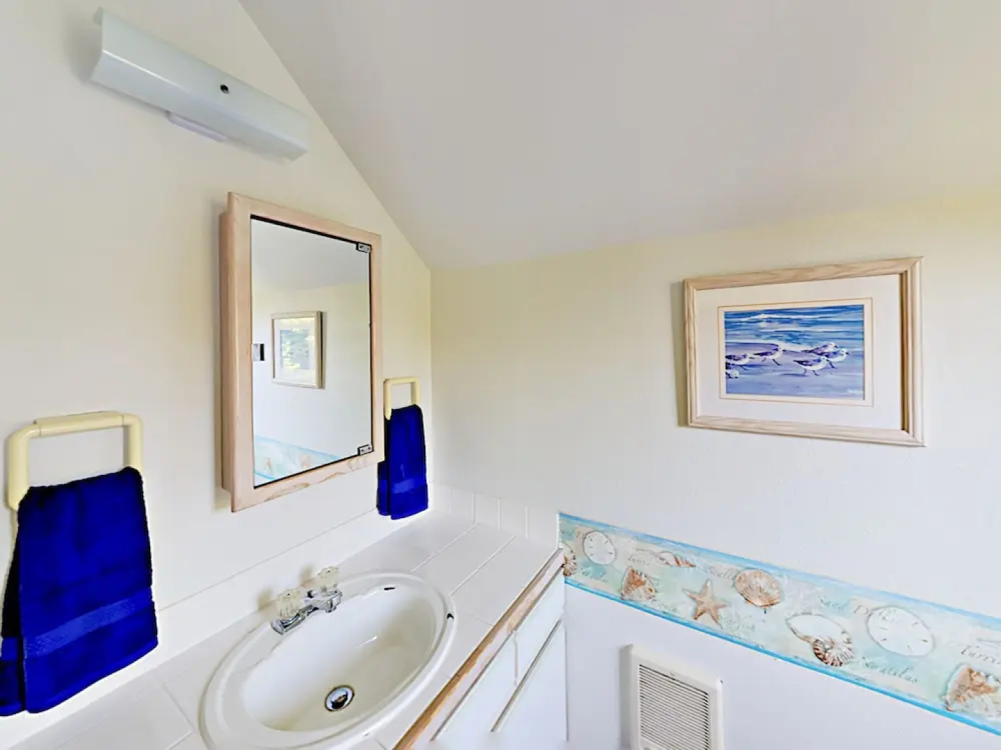 13610 S Coast Hwy Home 2 Bedrooms 1.5 Bathroom Home