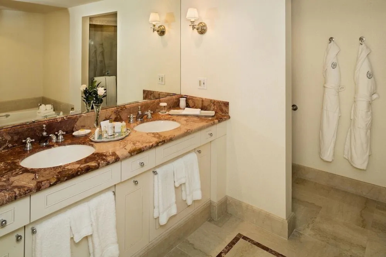 Williamsburg Inn, an official Colonial Williamsburg Hotel