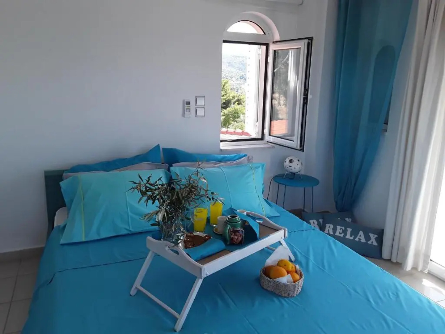 Heavenly Views-1 Maisonette with Unique Architecture close to the Beach