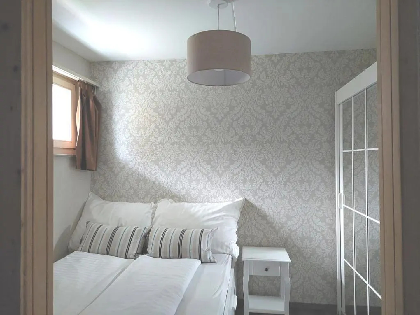LAAX central holiday apartment with pool & sauna
