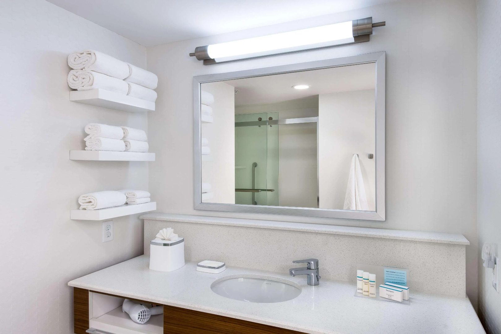 Hampton Inn & Suites Clearwater Beach