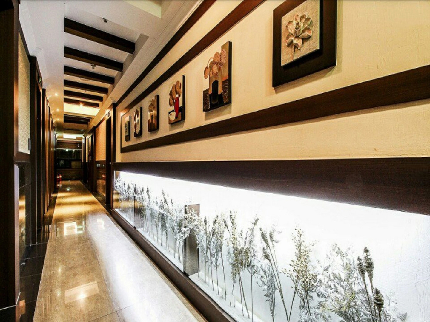 Charlot Castle Hotel