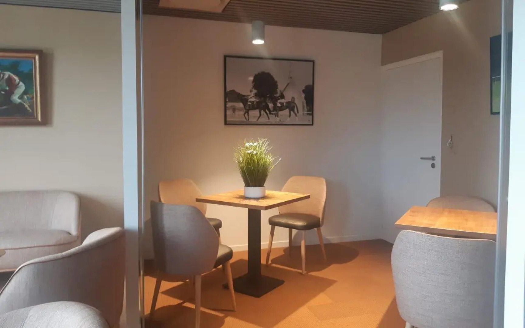 Brit Hotel - Hotel de l'Hippodrome