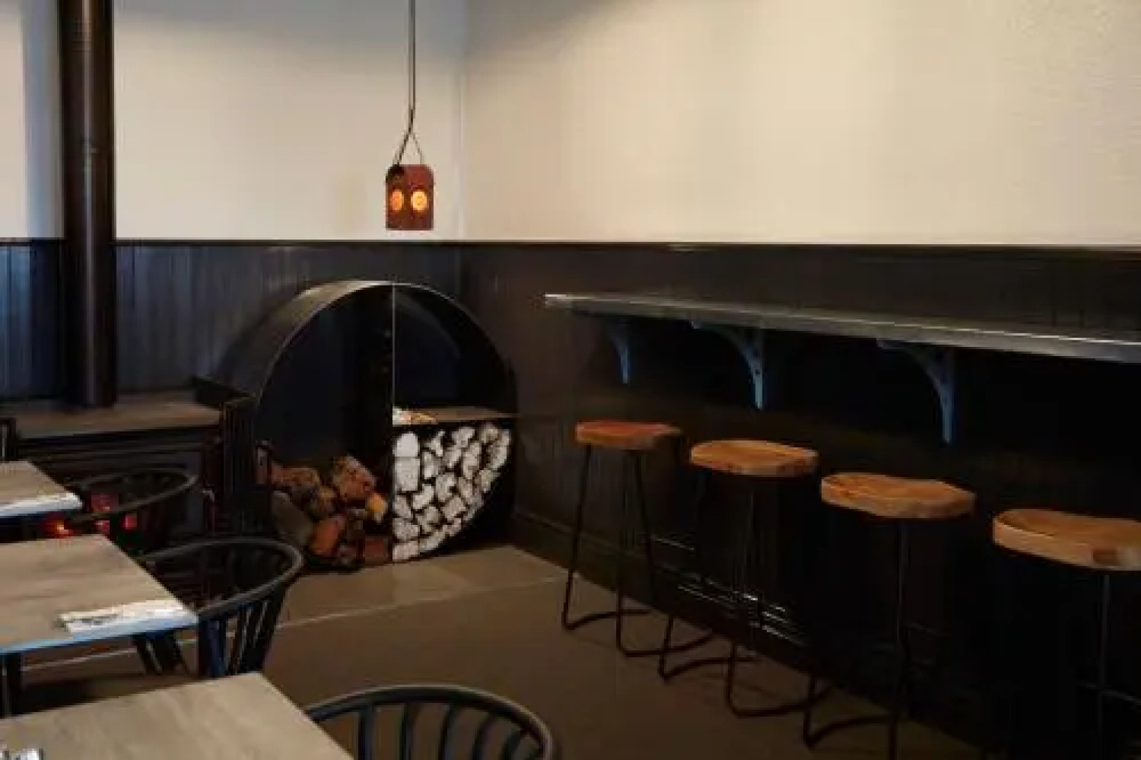 The Royal Hotel, Drouin