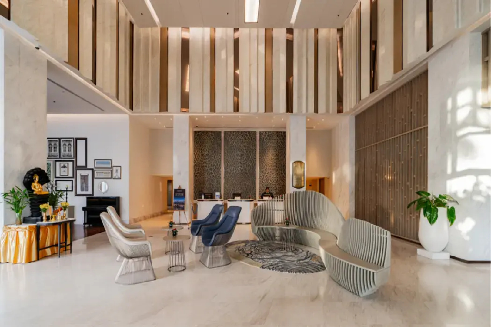 Novotel Phuket City Phokeethra Hotel