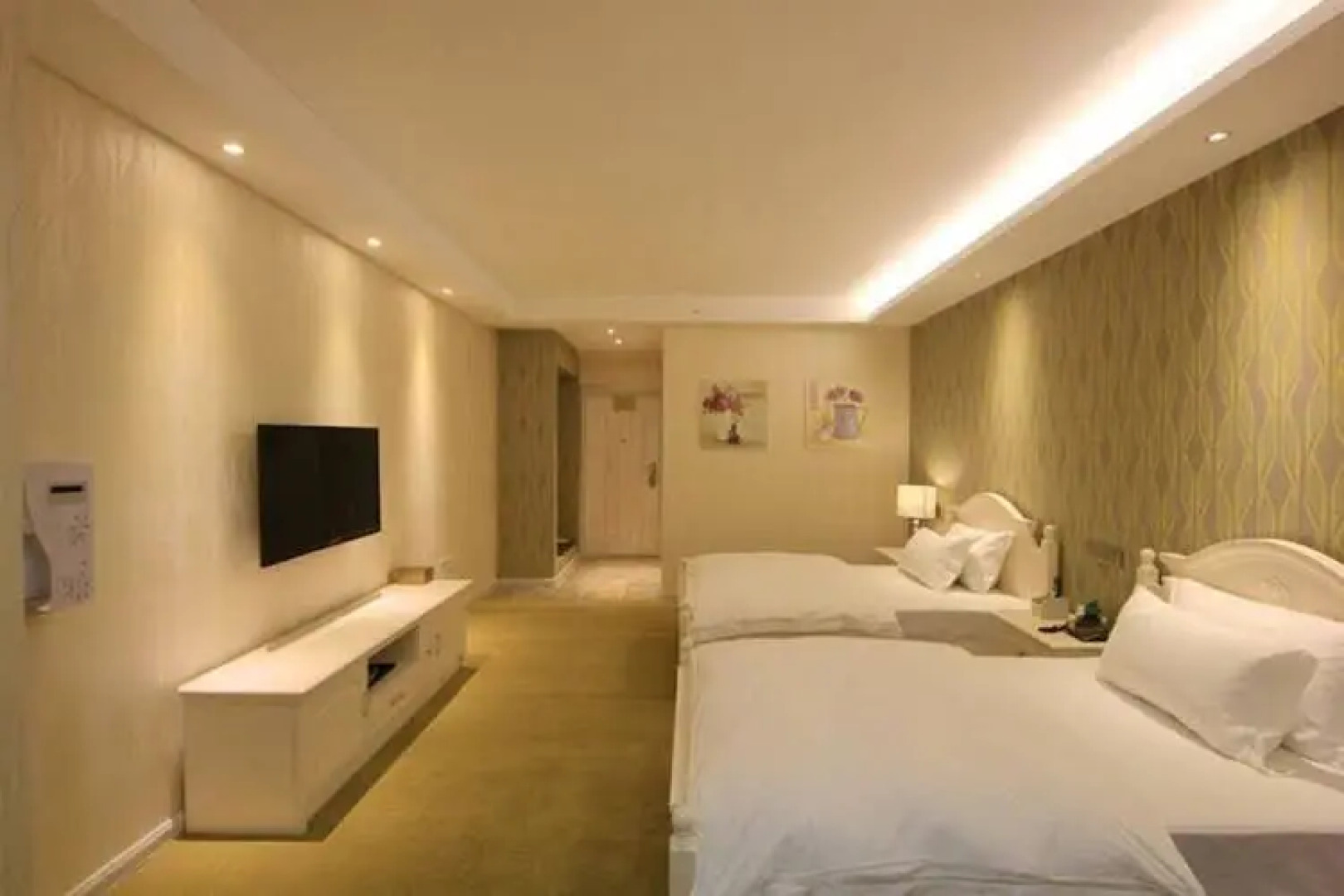 Luoyang Mubin Business Hotel