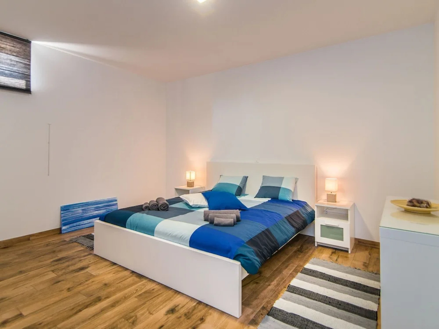 House With Private Pool For 10 People Surrounded By Vineyard In A Quiet Location