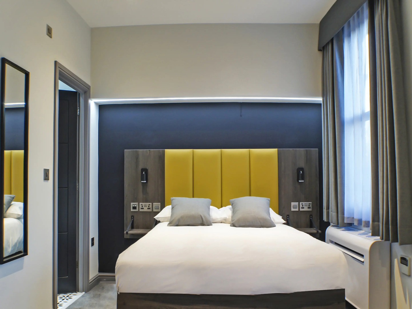 OYO Tamworth Arms Boutique Pub & Hotel