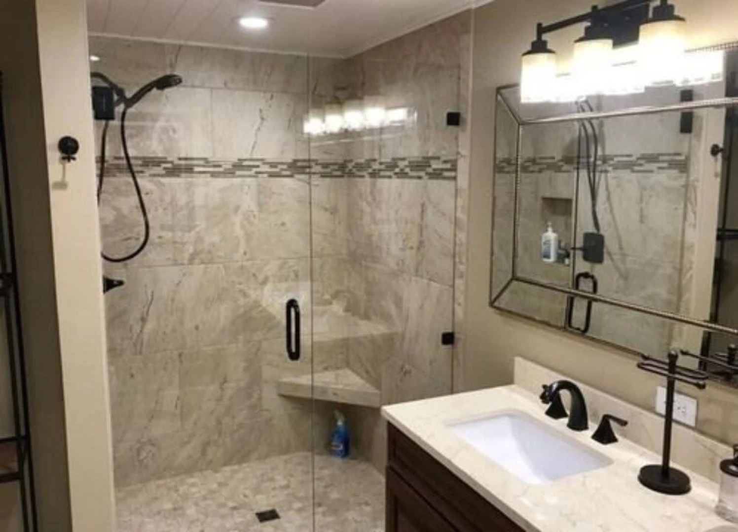 Elegant 2 king bedroom apartment