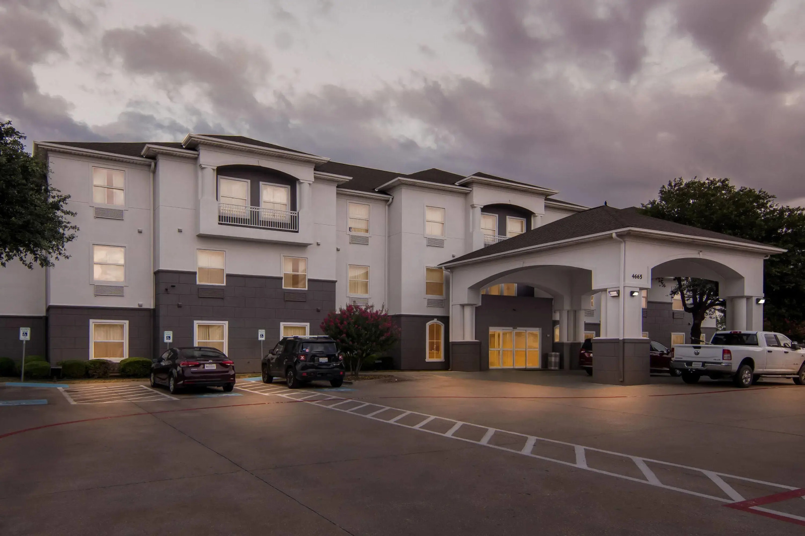 Super 8 by Wyndham Fort Worth Stockyards