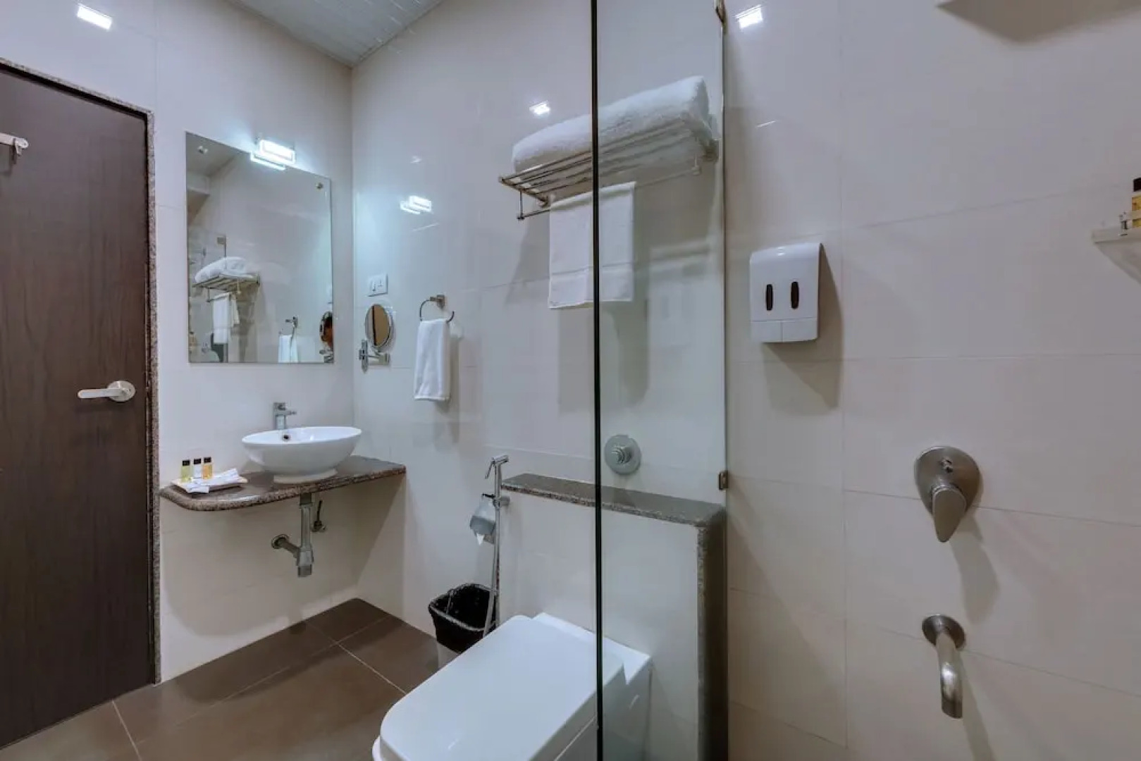 Click Hotel Sagar Plaza Chakan, Pune