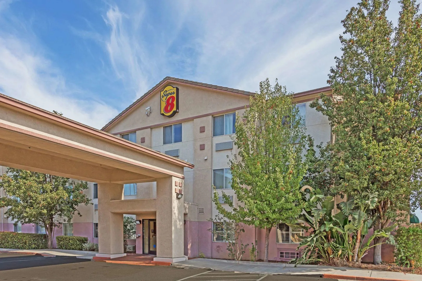 Harvest Inn, Dixon/ UC Davis.
