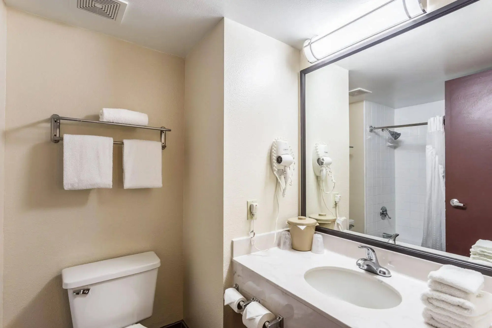 Tropical Palms Hotel