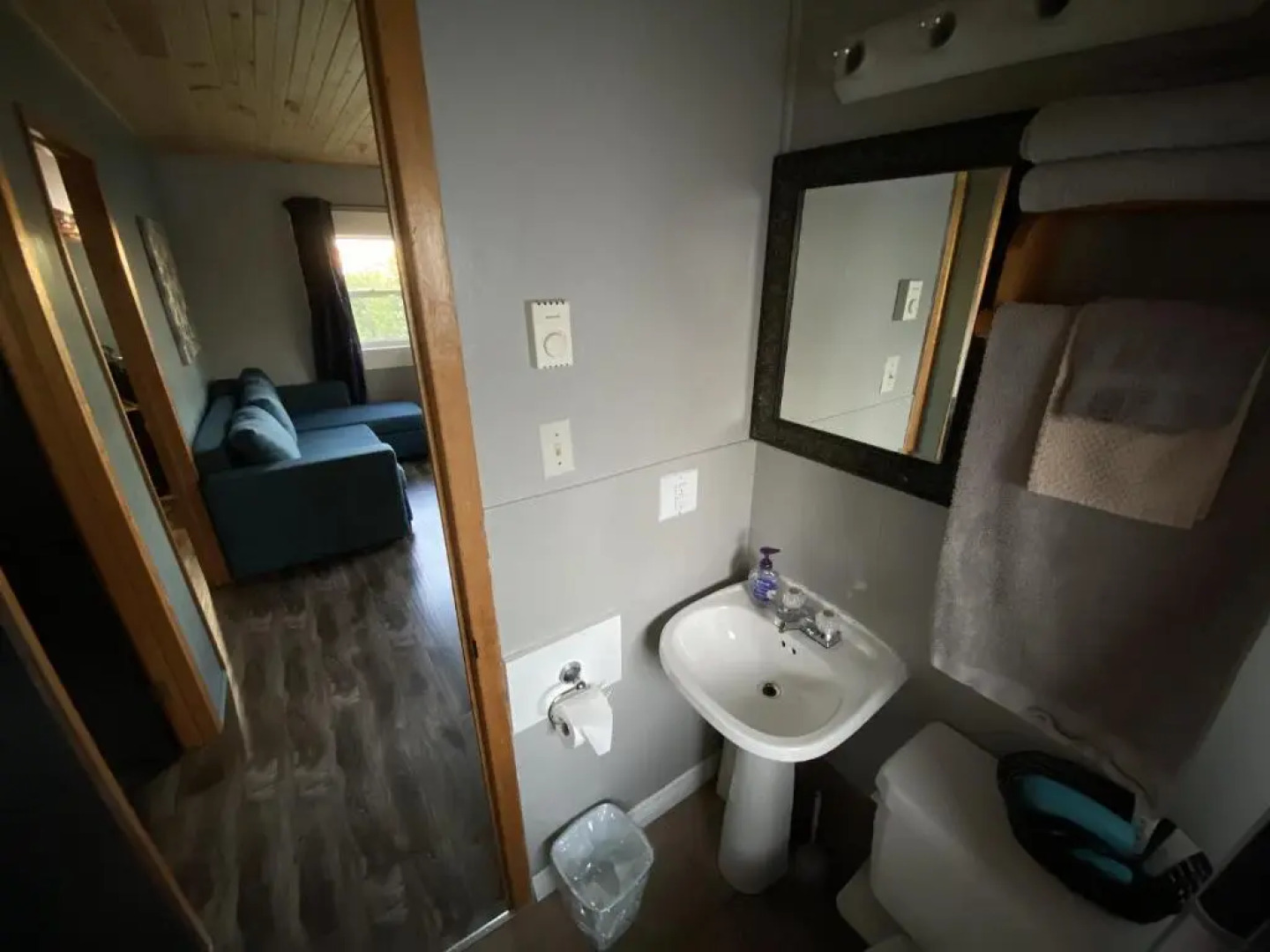 The Pines Motel and Cottages