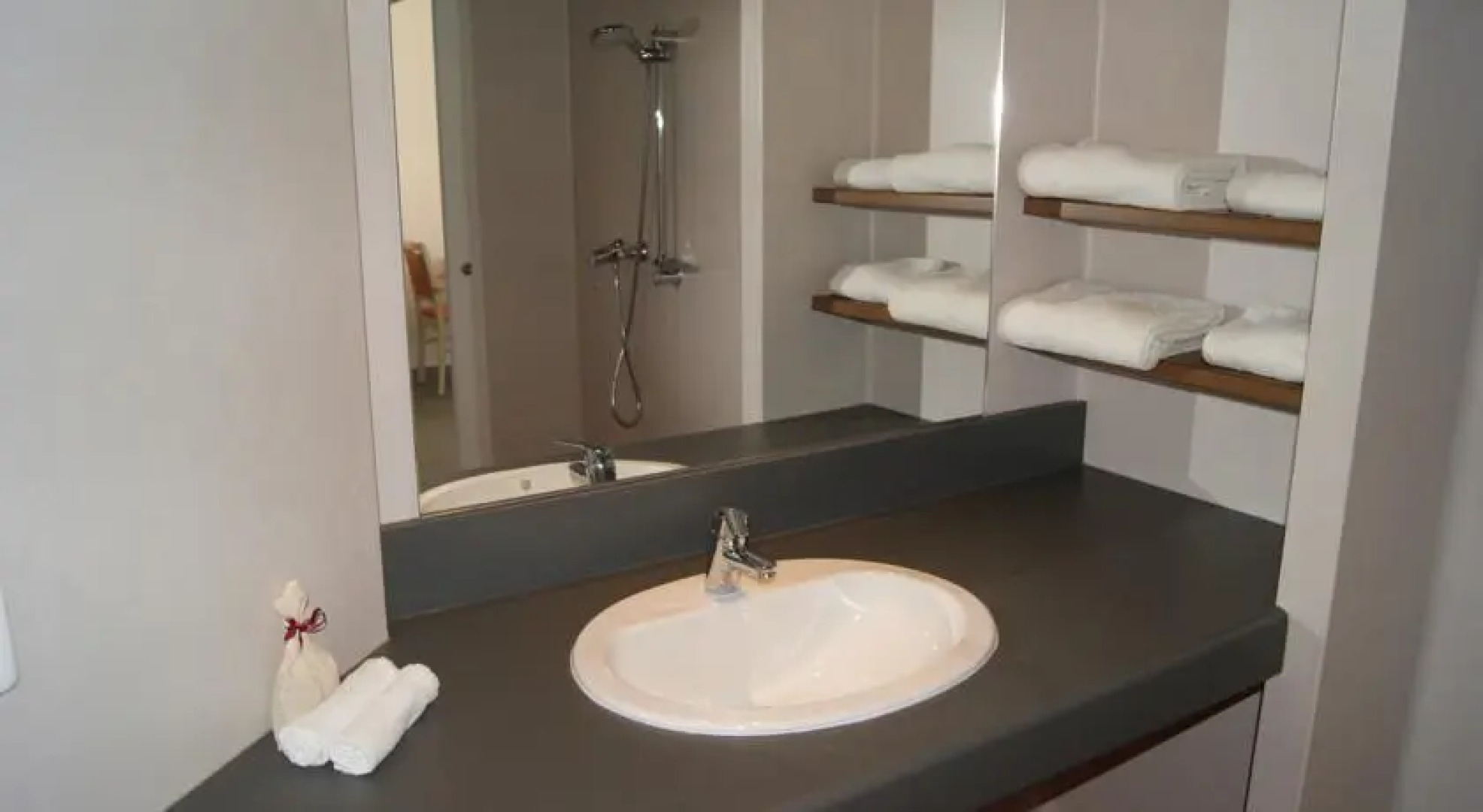 Résidence Services Seniors La Vallée Des Lys