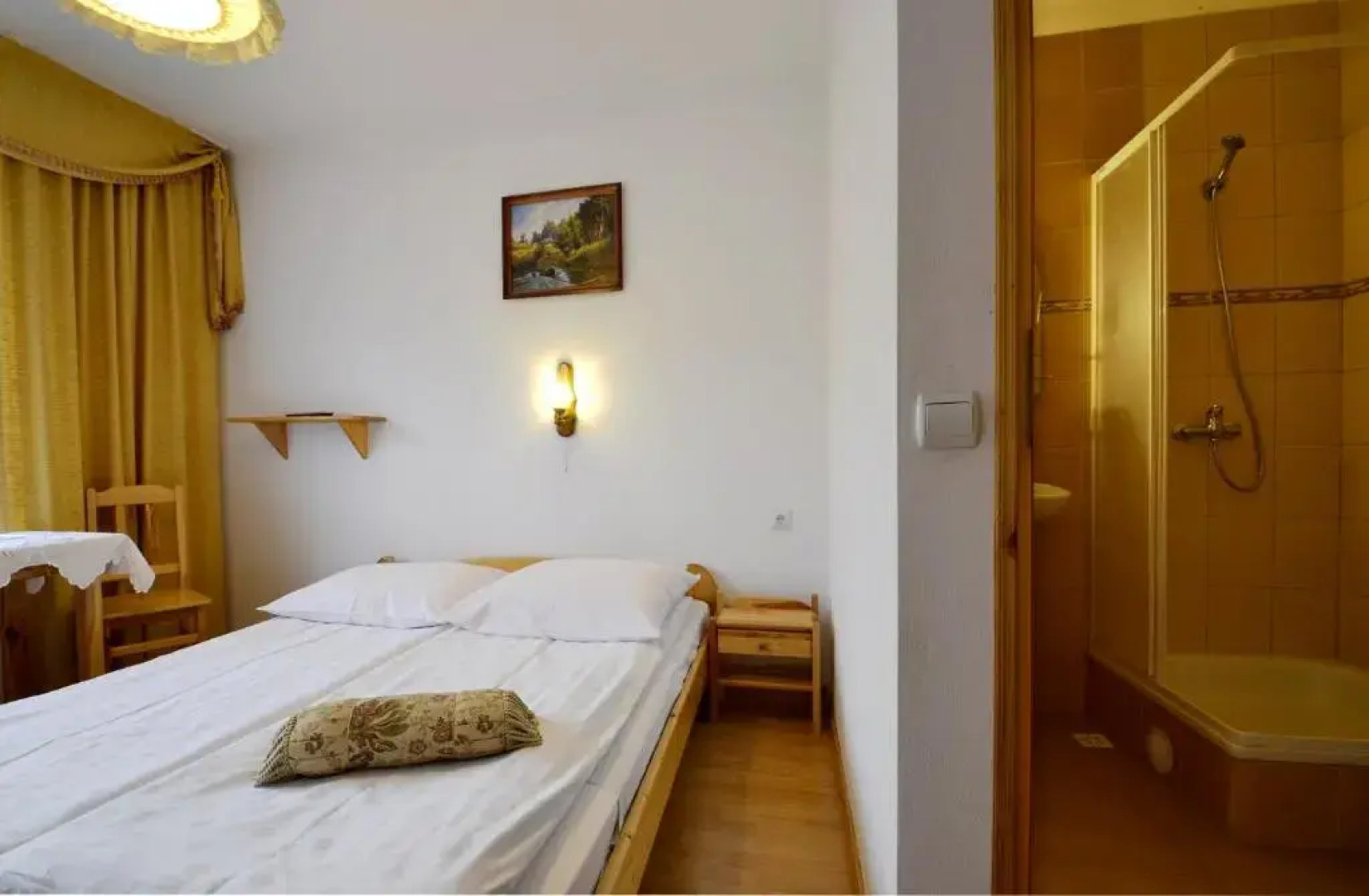 Pokoje do Wynajęcia u Lusi