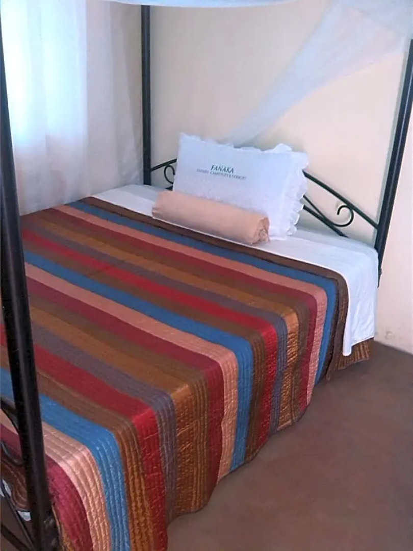 Fanaka Safaris Campsite & Lodges