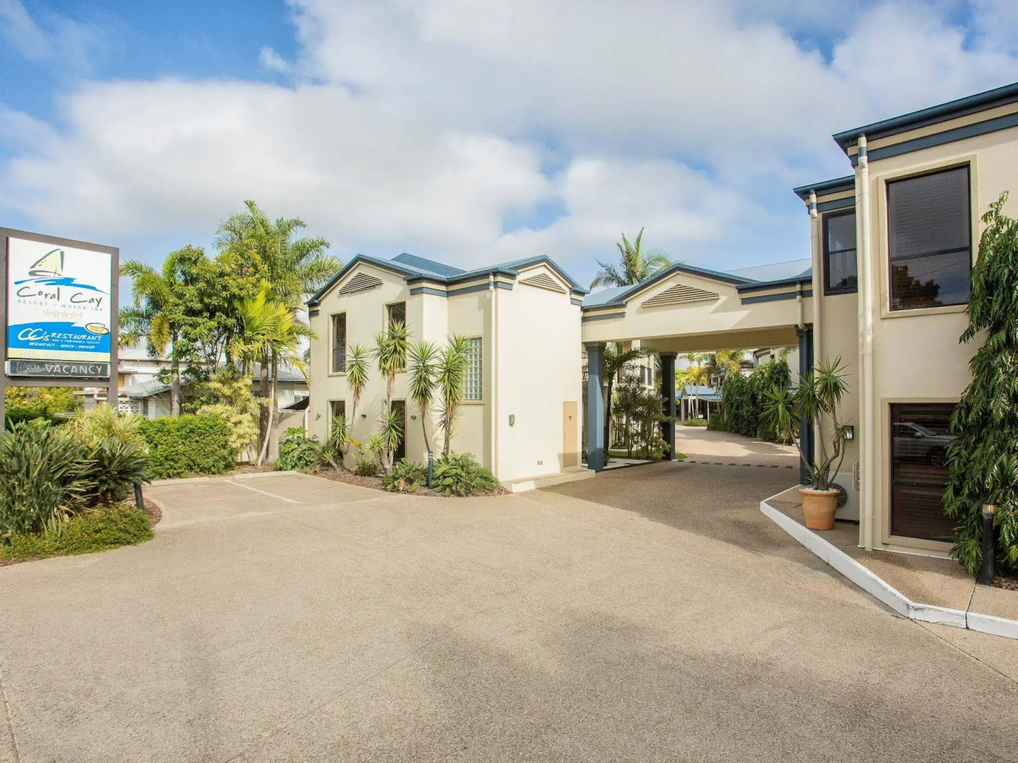 Coral Cay Resort