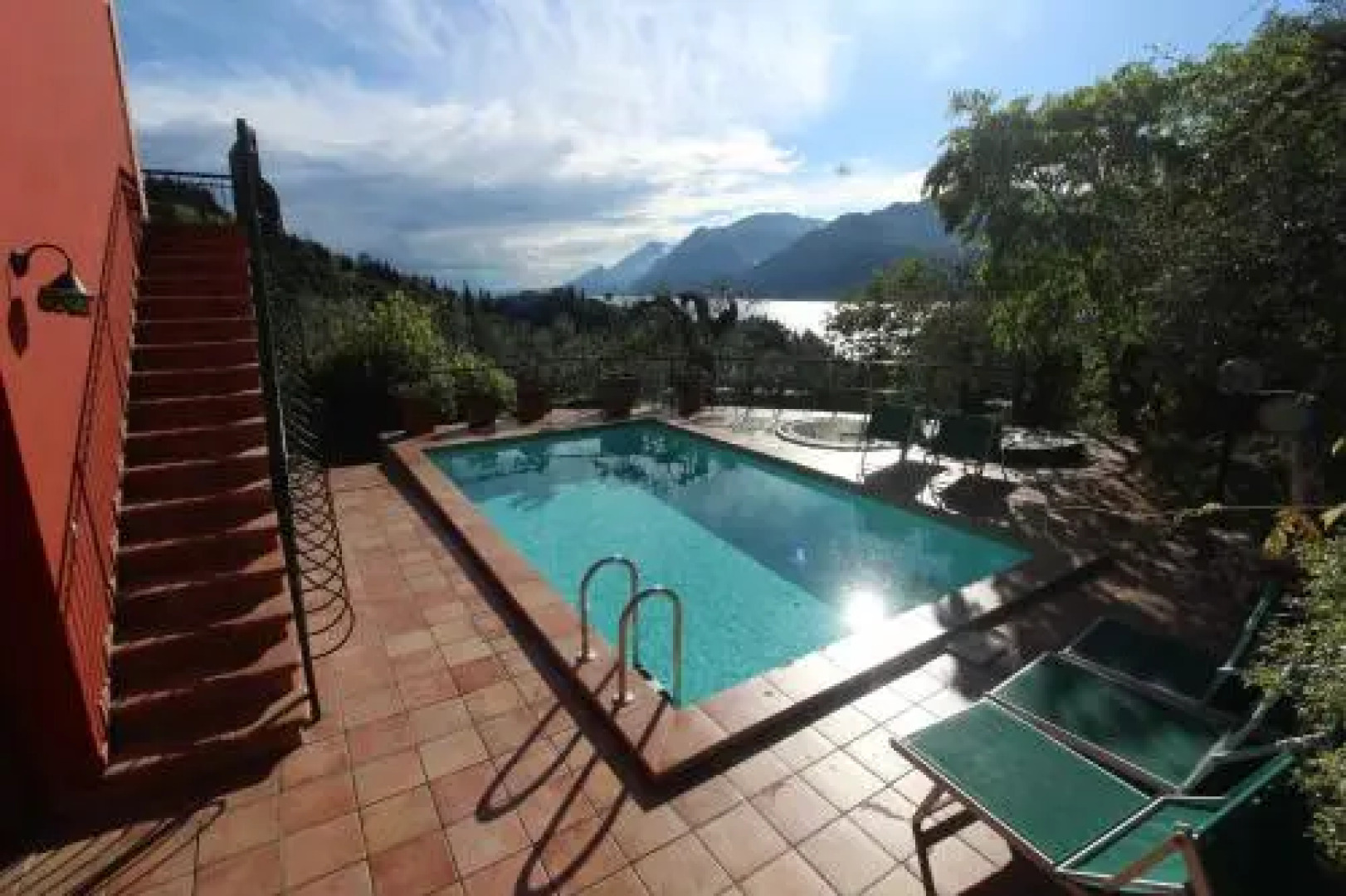 Villa's Apartments with Enchanting Lake View