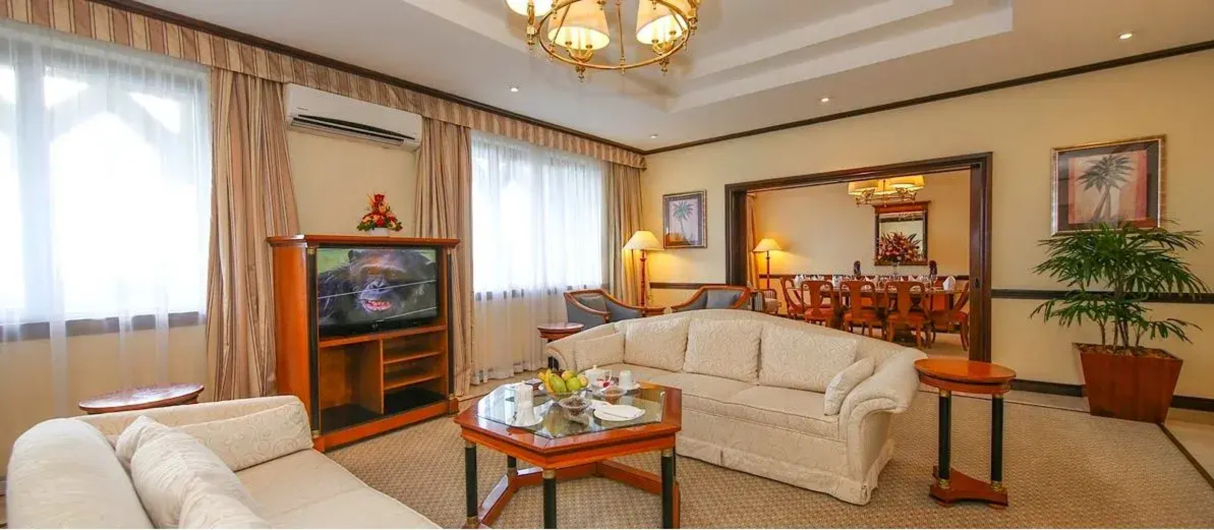 Отель Dar Es Salaam Serena