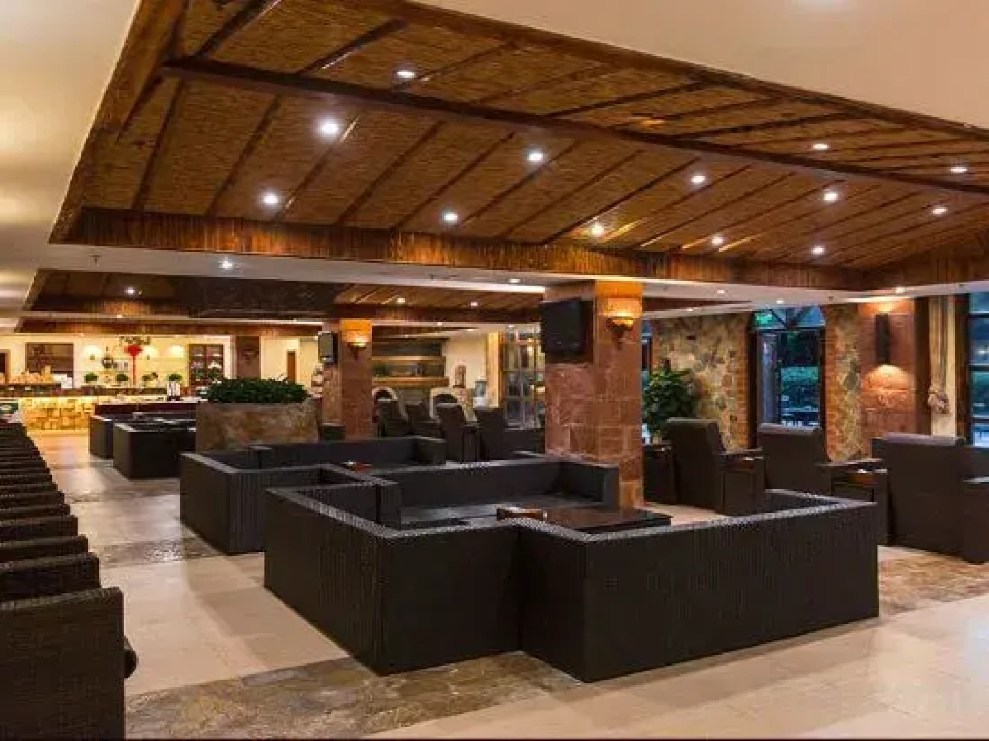 Shampoola Hotspring Hotel