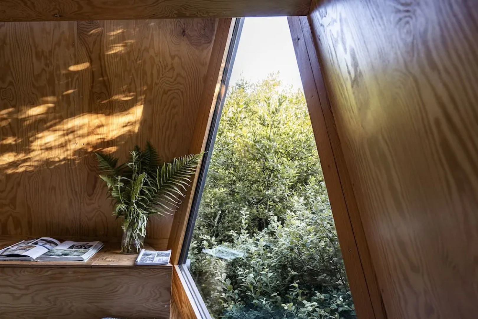 K2 Kudhva Treehouse Cabin for 2 in Tintagel