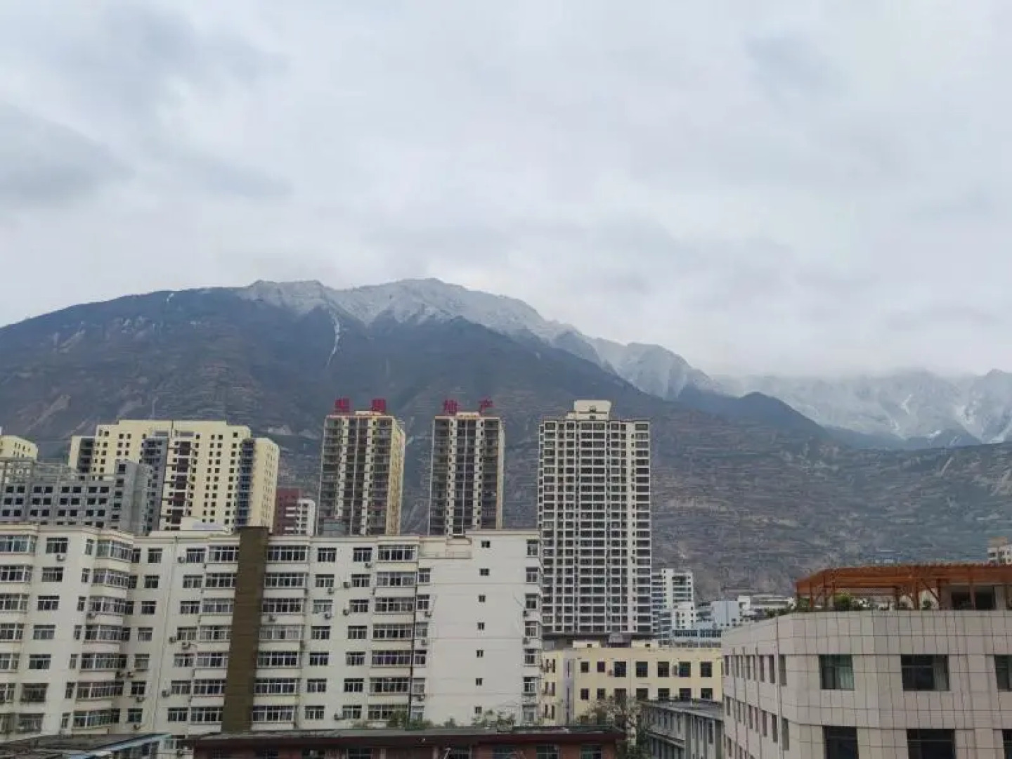 7 Days Inn Longnan Wu Du Center Branch