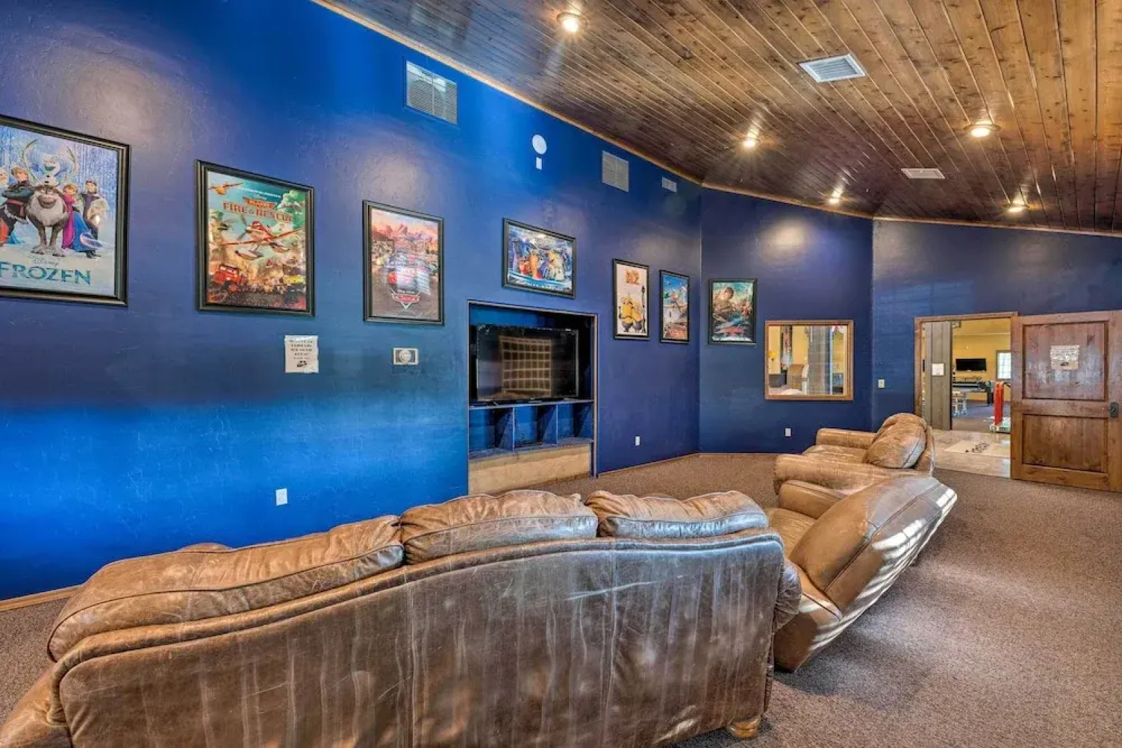 Show Low 'a-to-z Cabin' With Deck & Gas Grill!