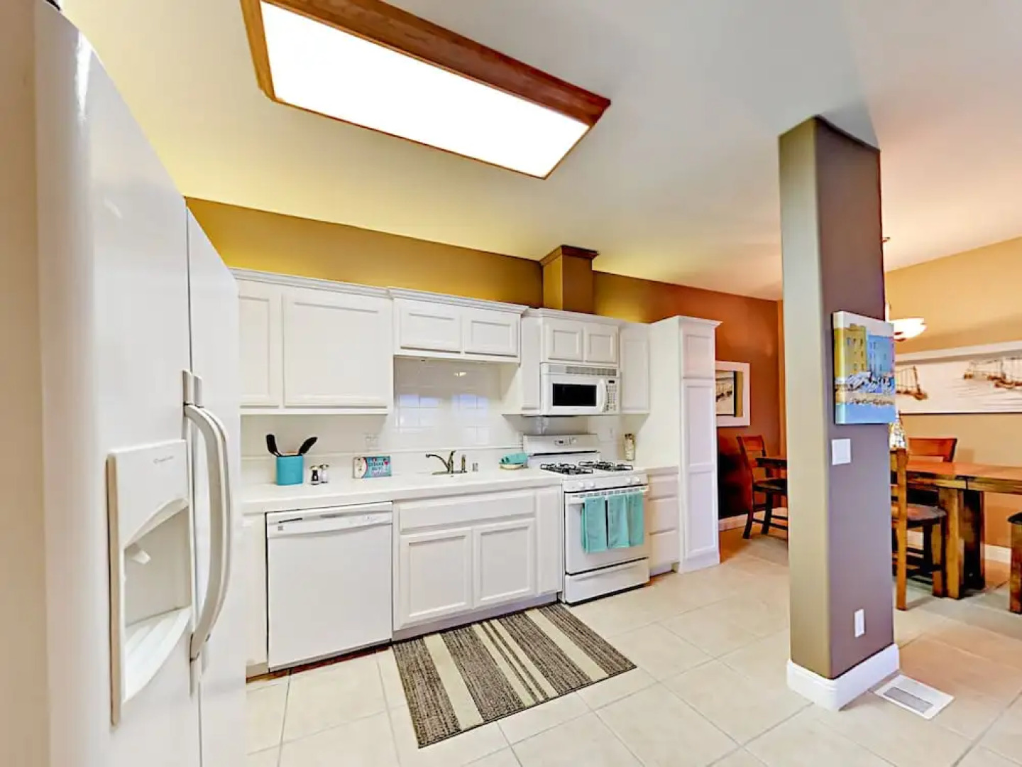 311 Pier Avenue Apartment 2 Bedrooms 1 Bathroom Apts