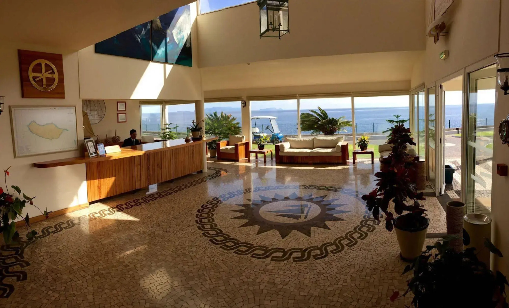 Albatroz Beach & Yacht Club