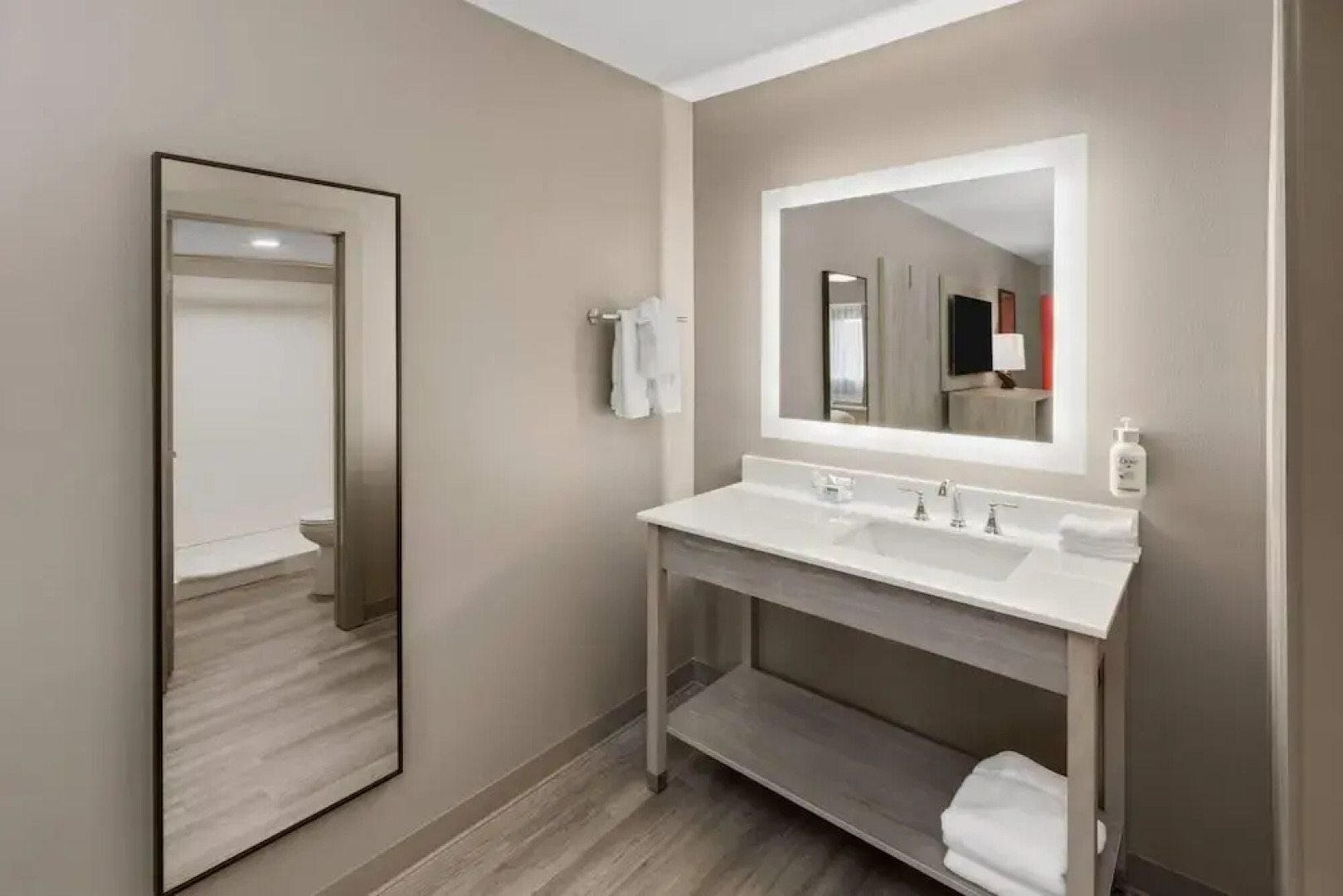 Days Inn By Wyndham Kenner/New Orleans Airport South