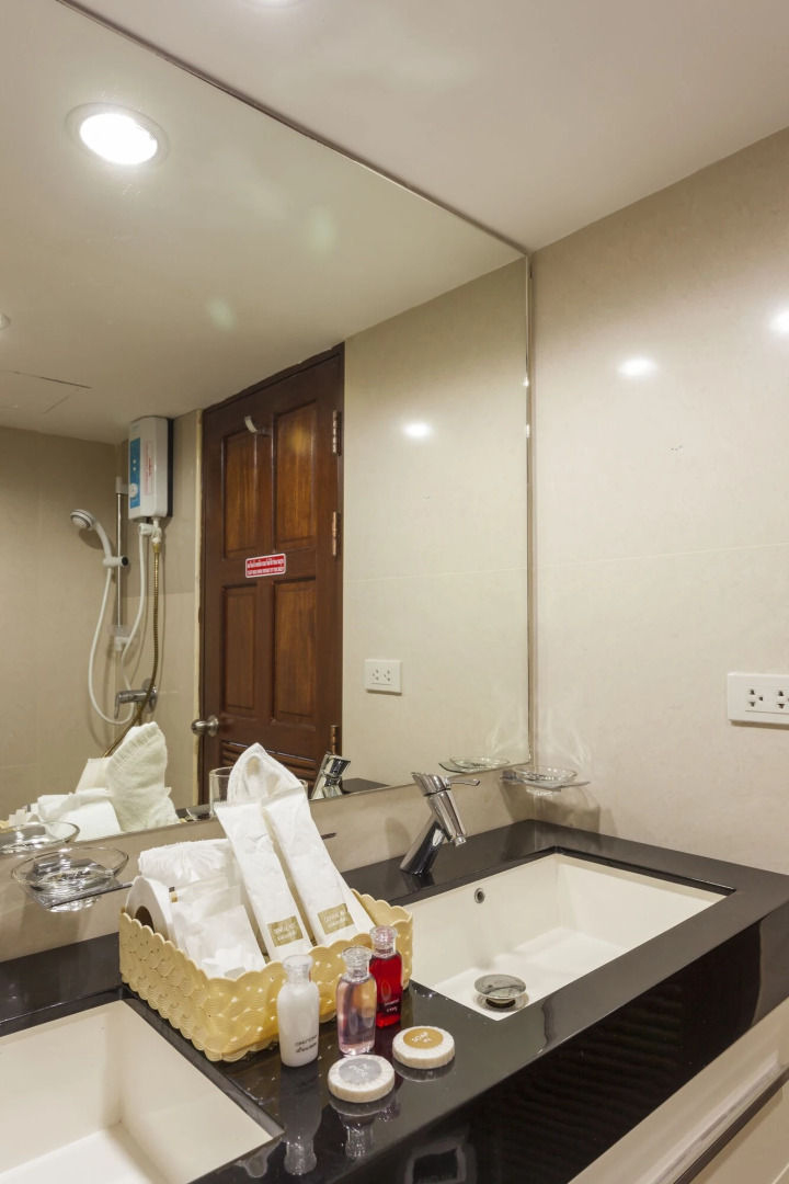 Patong Max Value Hotel