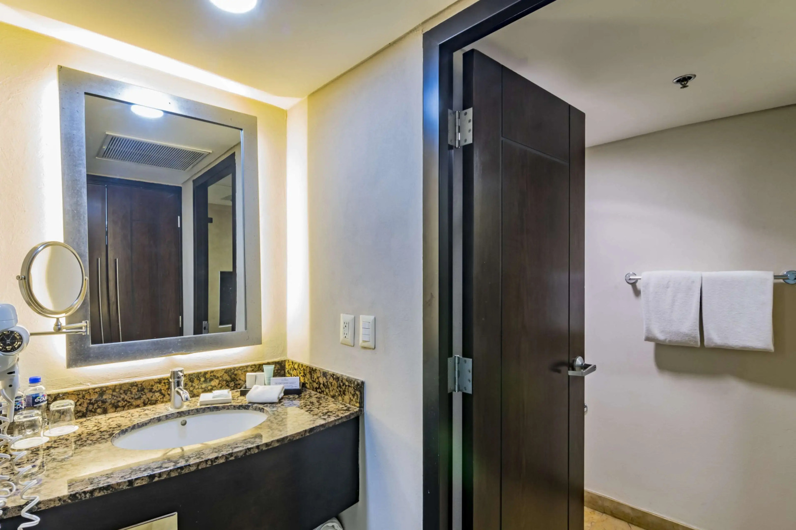 Hotel Lucerna Hermosillo